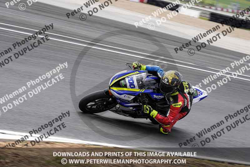 cadwell no limits trackday;cadwell park;cadwell park photographs;cadwell trackday photographs;enduro digital images;event digital images;eventdigitalimages;navarra;no limits trackdays;peter wileman photography;racing digital images;trackday digital images;trackday photos